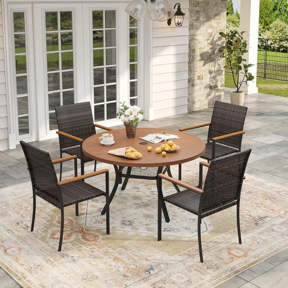 Outdoor Furniture Ofo - Round Outdoor Table and Chairs, 5